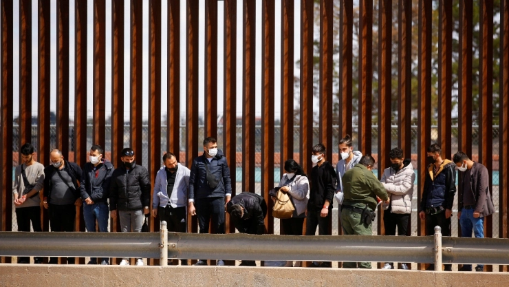 eu restriccion migratoria titulo 42