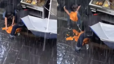 Cae trompo de pastor al suelo y los taqueros los levantan para seguir vendiendo