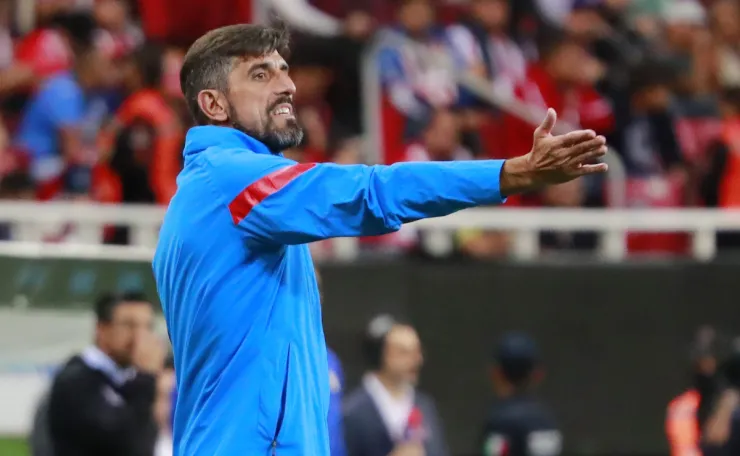 Paunovic, técnico de Chivas