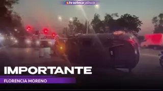 ¡Caos en Periférico Norte! Cierran carriles por volcadura de vehículo de plataforma