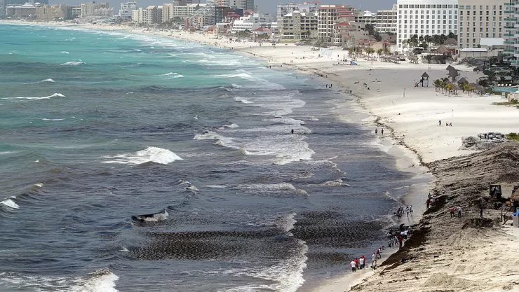 Cancun cleaned up after tropical storm Ernesto