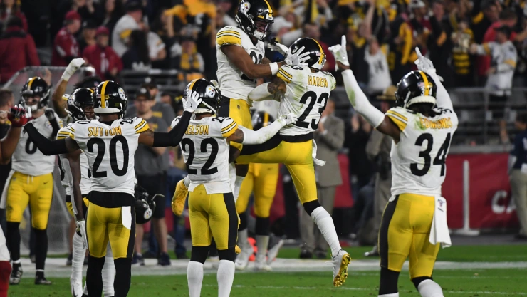 Pittsburgh Steelers v Arizona Cardinals