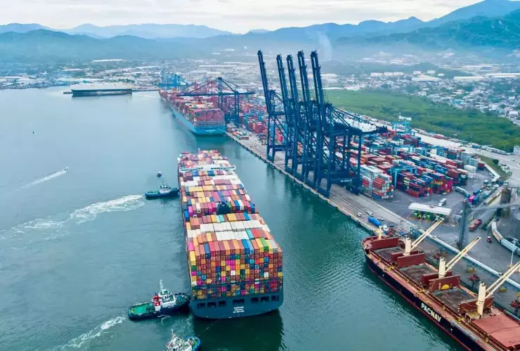 Puerto en costas mexicanas