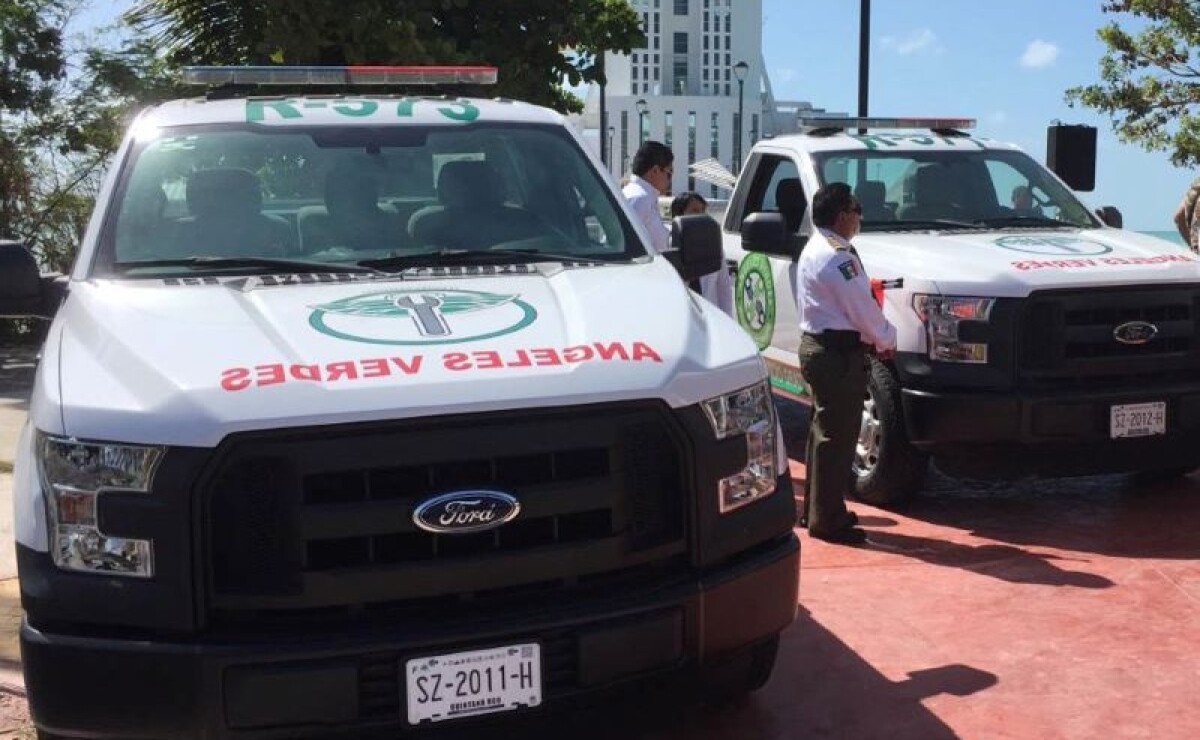 Entrega Quintana Roo a Sectur vehículos para Ángeles Verdes