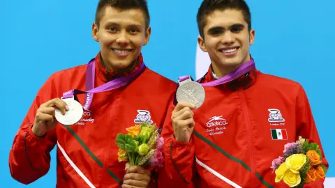 Plata para México en clavados