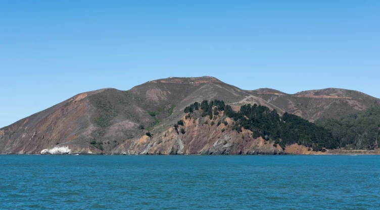 una vista de una isla privada en el Área de la Bahia, California.