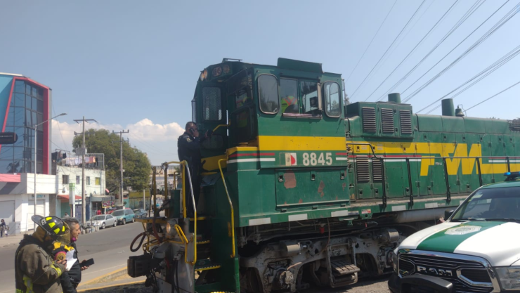 automóvil tren vallejo cdmx