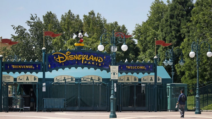Disneyland Paris Remains Closed While France Eases Lockdown
