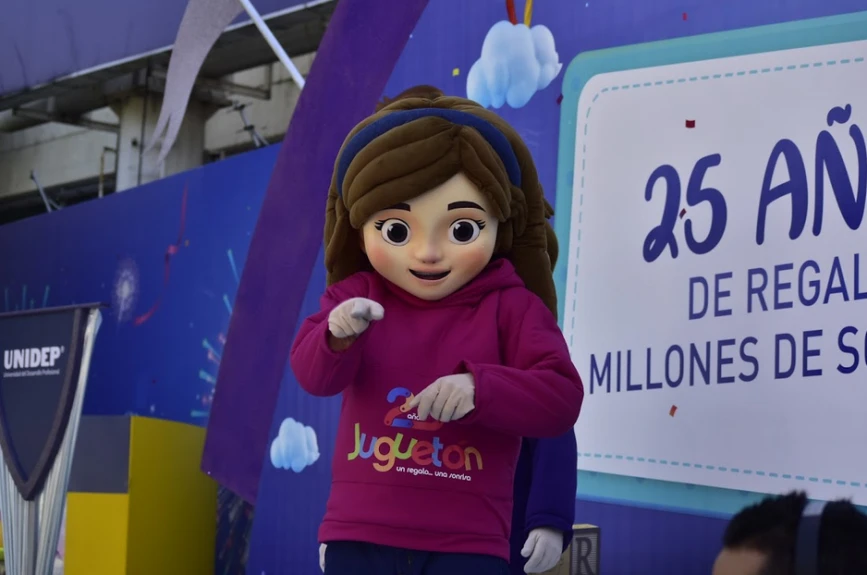 ¡Tú! Ven al Contenedor a donar un juguete