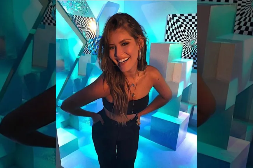 Vanessa feliz.jpg