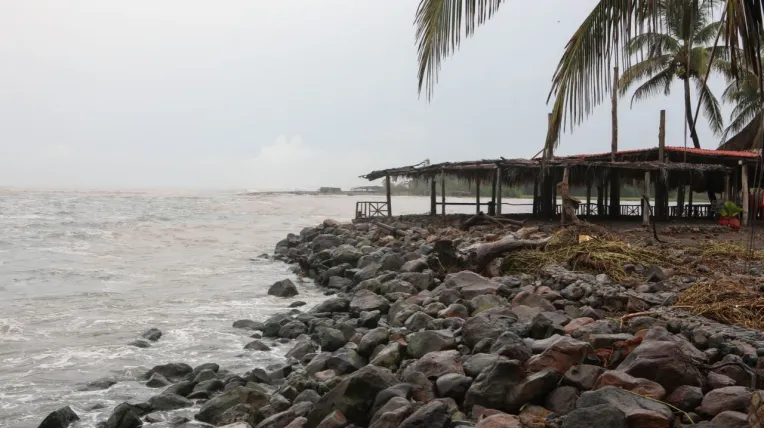 Huracán ‘Trudy’ hoy: Trayectoria EN VIVO y estados afectados por intensas lluvias y oleaje