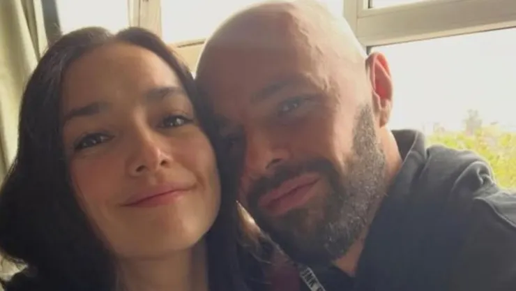 Jesse Huerta y su esposa Mónica en redes.