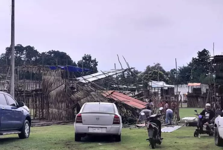 FOTOS_ Colapsa ruedo artesanal durante su construcción en Yaxcabá