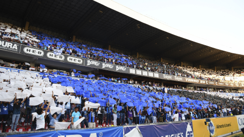 Gallos Atlas pelea en el estadio
