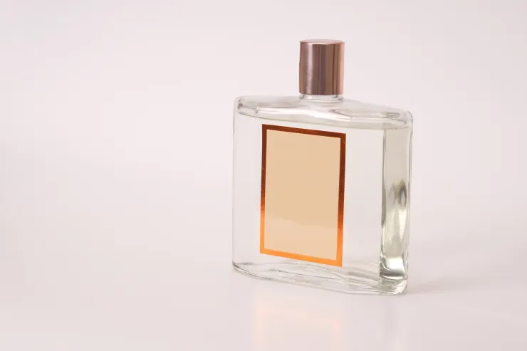 4 perfumes para mujeres con carácter para usar durante el otoño