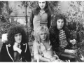 El 23 de noviembre de 1991, Freddie Mercury, a través de su mánager, anunció que padecía SIDA