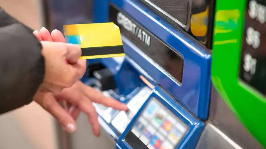 Clonación de tarejtas: ¿Qué es y cómo funciona el fraude ‘Skimming’ en México?