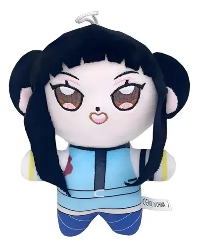 Peluche Interactivo de Zoey (Versión Chibi Kawaii).jpg