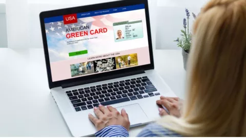 Cuáles son las diferencias entre la ‘Green Card’ y la ciudadanía americana
