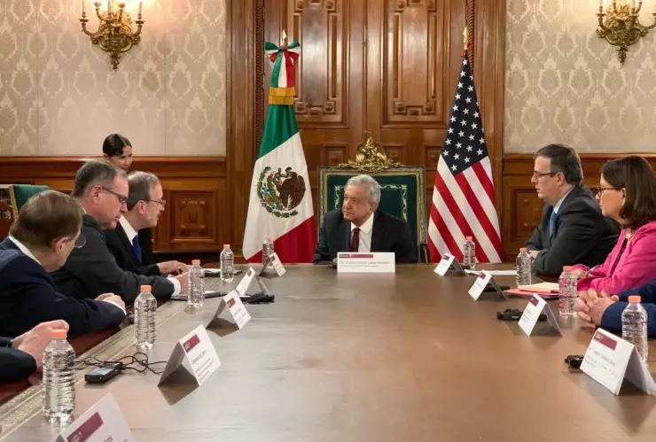 AMLO reunión congresistas EU