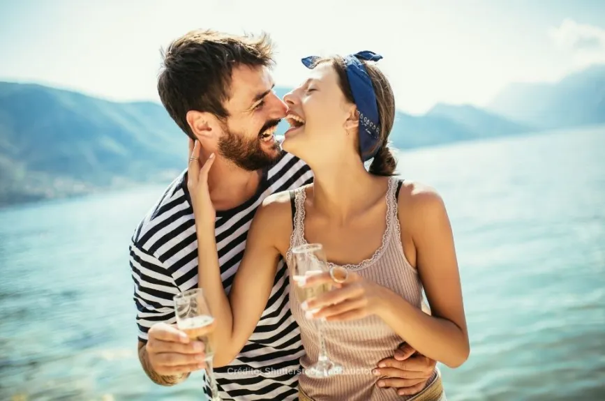 Pareja mar.jpg