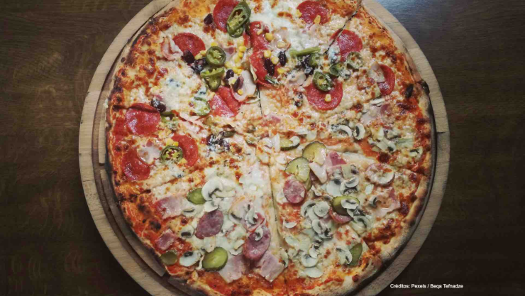 pizza simbolo nazi.jpg