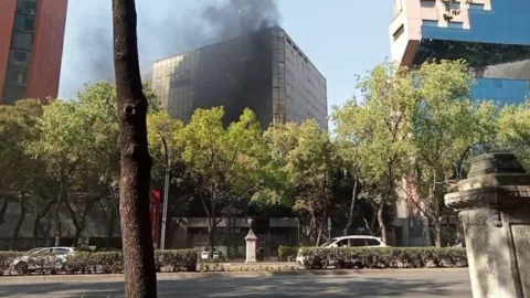 Así fue el indendio en Reforma hoy 20 de diciembre de 2023