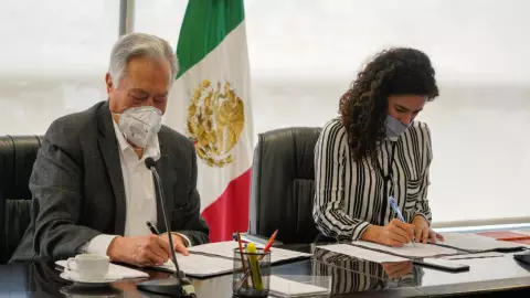 Luisa María Alcalde y Manuel Bartlett