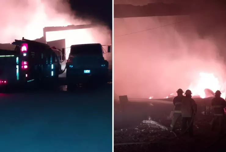 Incendio consume yonke y bodega en Apaseo el Grande; moviliza a bomberos de tres municipios.png