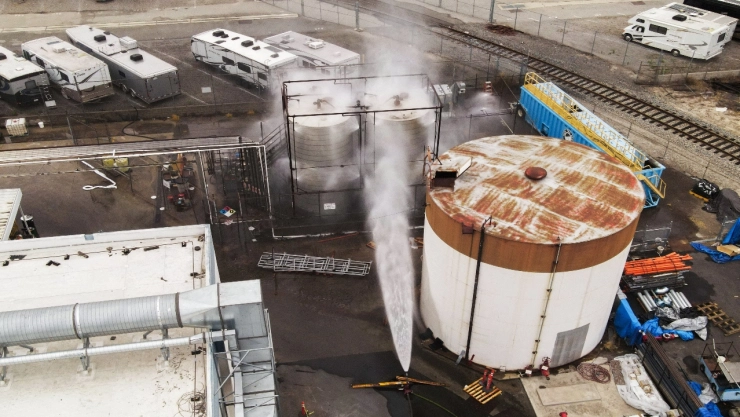 Alerta en California: evacúan a 40 mil personas por fuga química; ¿puede llegar a Tijuana?