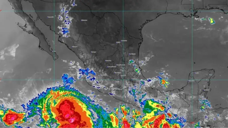 Tormenta Tropical ‘Adrián’ se fortalece a Huracán categoría 1