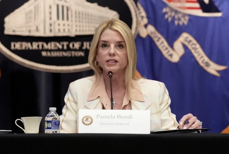 Histórico decomiso de opioides sintéticos en EU: fentanilo, metanfetaminas y armas incautadas al Cártel de Sinaloa.