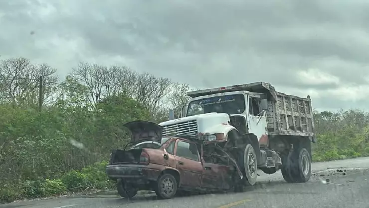 ¡Precaución! Se reporta un FUERTE accidente en la carretera Mérida-Tetiz