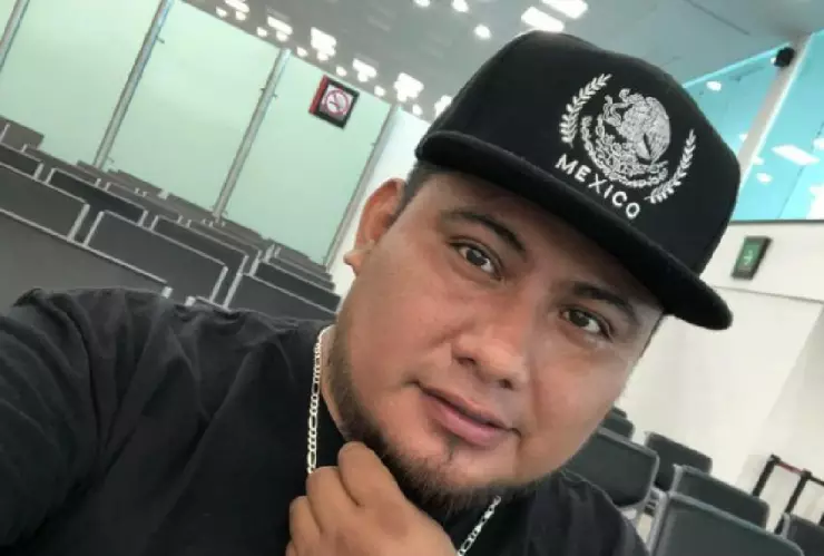 Hacen mural de Pat boy, el rapero maya, en Playa del Carmen