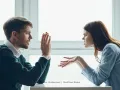 Pareja discutiendo azul.jpg
