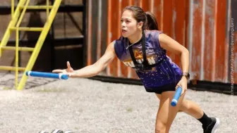 Evelyn contra reloj.jpg