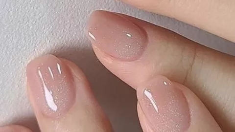 11 diseños de uñas rosas que se ven elegantes si las llevas al gym o a cualquier deporte