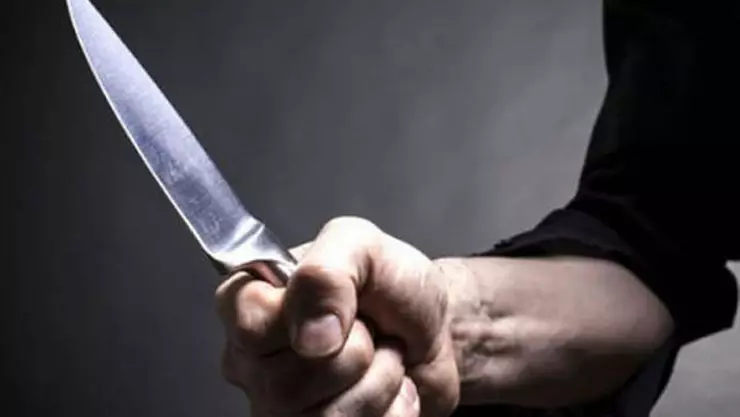 Policías de la CDMX detuvieron en la colonia Guerrero a Donovan “N” de 28 años, quien hirió a su madre con un cuchillo en el rostro.