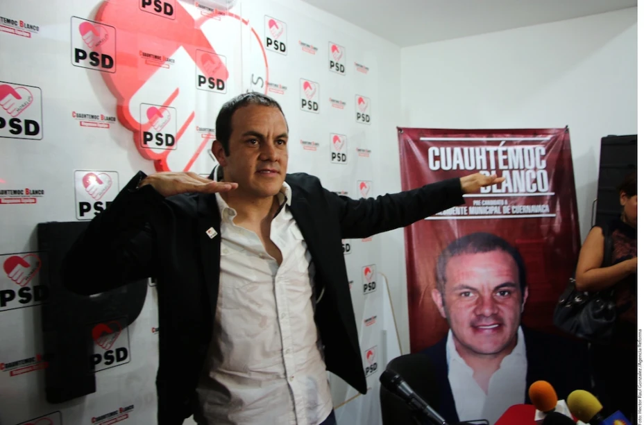 Cuauhtémoc Blanco permanece hospitalizado