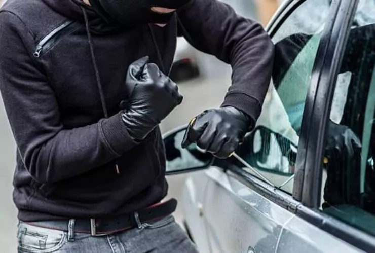 Influencer sufre robo de autopartes en Puebla; así se desborda inseguridad a plena luz del día