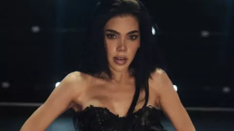 Kenia Os lanza adelanto de su próximo álbum “K de Karma”