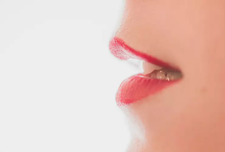 Elimina las arrugas de los labios con este trucazo