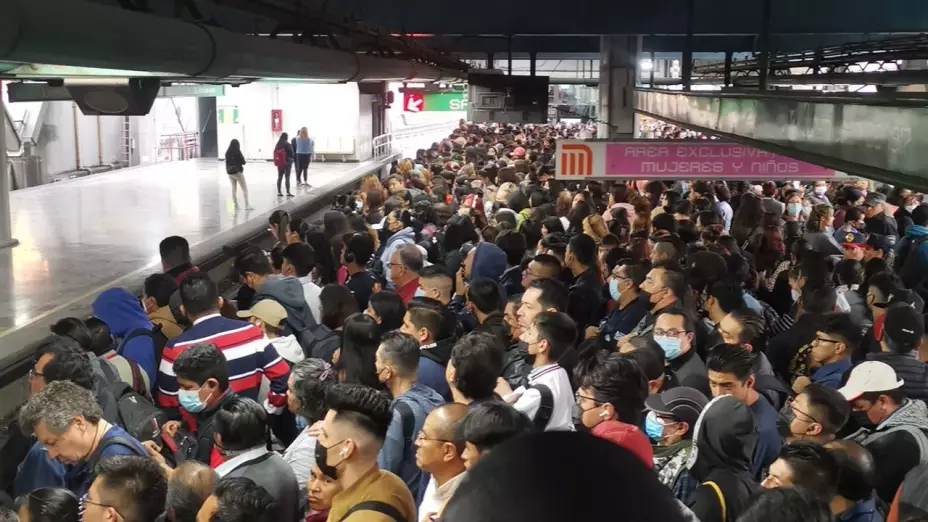 Metro_CDMX_que_pasa_hoy_lunes_6_marzo_2023