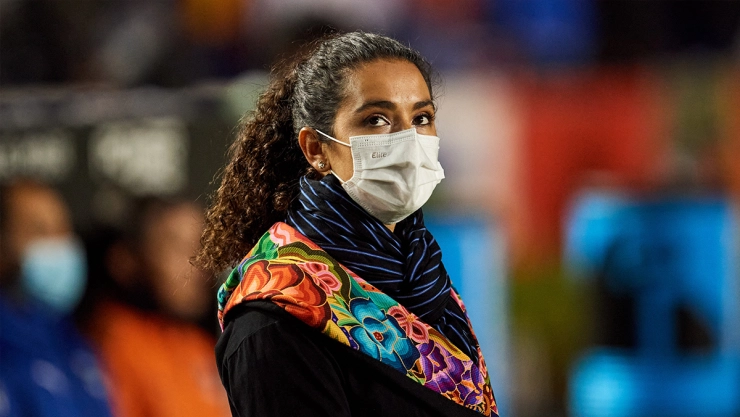 Eva Espejo, técnica de las Rayadas