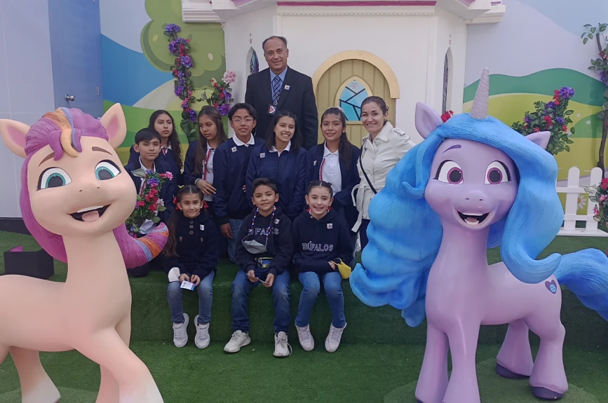 El colegio CFH realizó un gran donativo al Juguetón Azteca