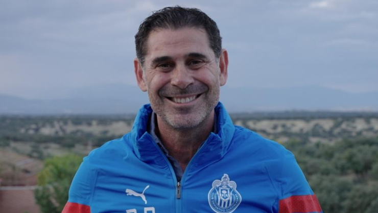 Fernando Hierro, director deportivo de Chivas
