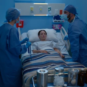 Dra. Lucía - Capítulo 1, Temporada 3