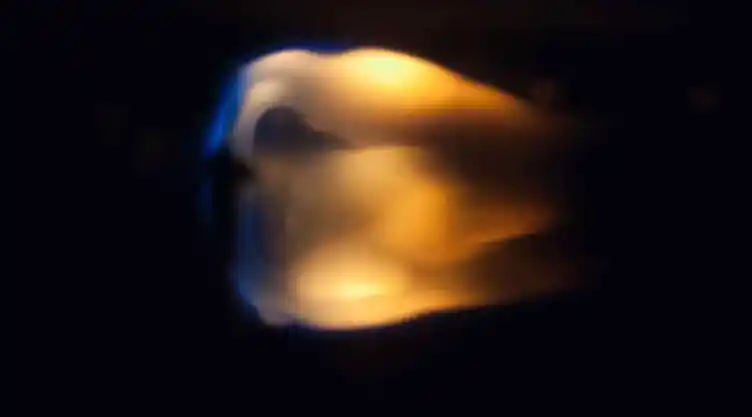¿Fuego en la Luna?