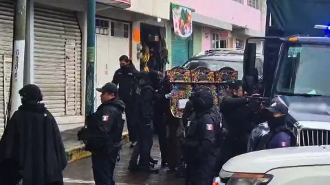 Elementos decomisaron maquinitas en un establecimiento de Xalapa