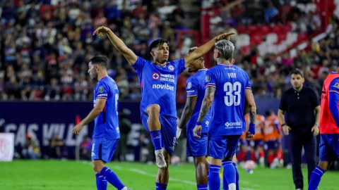 Ángel Sepúlveda anota de penal en el San Luis vs Cruz Azul